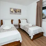 Family House Moja Jube Villa *