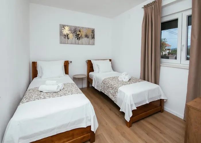 Family House Moja Jube Villa *