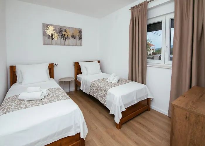 Family House Moja Jube Villa *