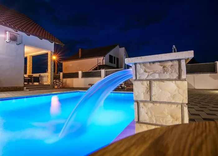 Family House Moja Jube Villa Oklaj