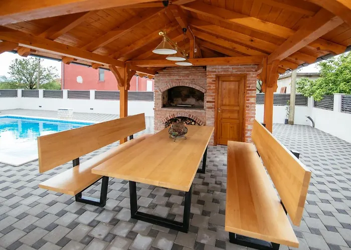 Family House Moja Jube